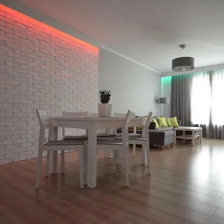 Grand De Luxe Solna Apartmán