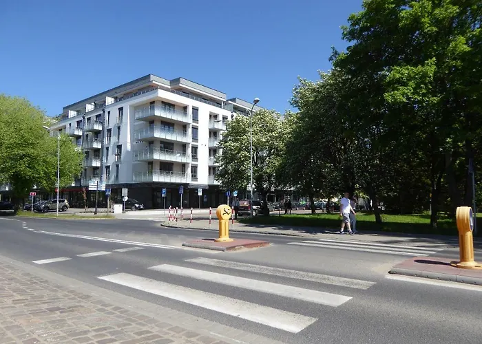 Grand De Luxe Solna *